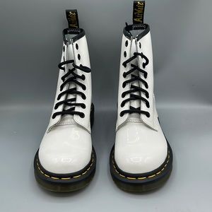 Dr Martens 1460 patent boots‎